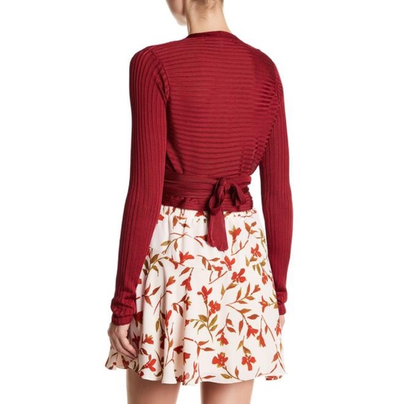 Lovers + Friends  Wrap Top RARE - Picture 2 of 5